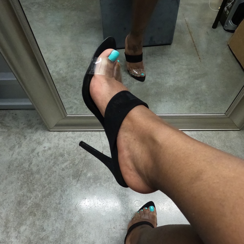 Two strap mule - Picture 2 of 3